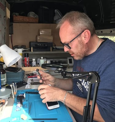 Réparation écran batterie smartphone téléphone Apple iPhone Samsung Xiaomi Marmande La Réole Eymet