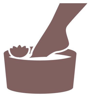 Illustratie van een voet in een voetenbad met een lotusbloem.