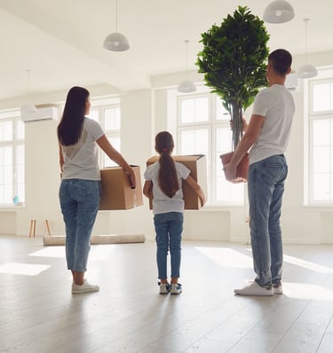 Un couple eménage dans son premier bien immobilier