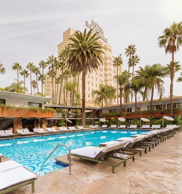 hotel-roosevelt-los-angeles-pool-outside