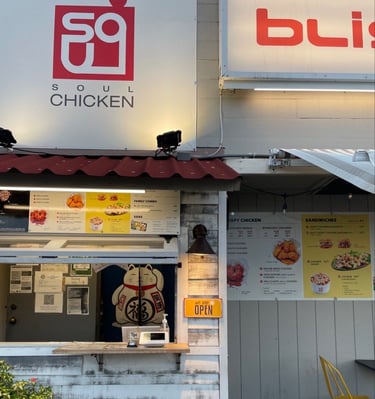 out side of Soul chicken take out door in honolulu Hawaii
