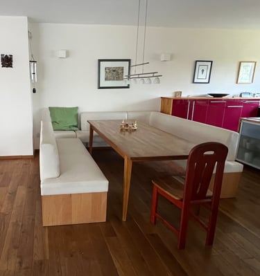 großzügiger Essbereich