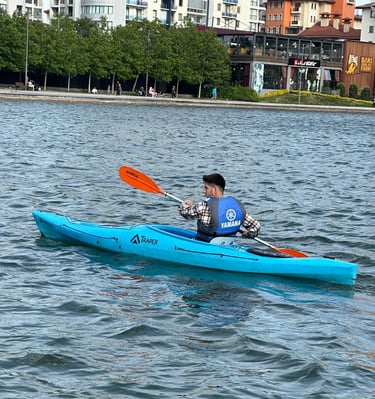 umid huseynov futman kayak