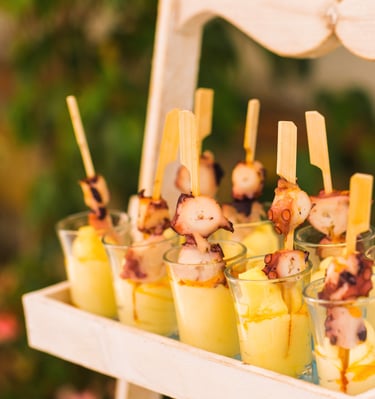 Catering creativo en Málaga con producto local. Presentaciones originales con sabor mediterráneo