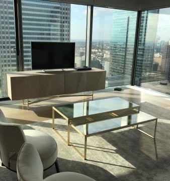 Stoły z luster postarzanych