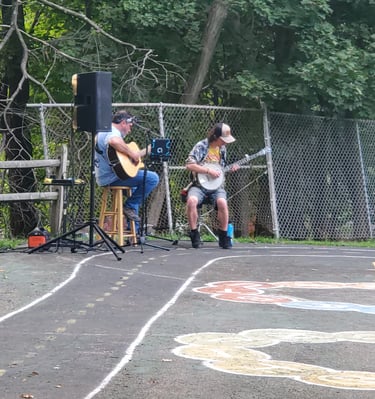 Bluegrass concert at Crescent Hills park