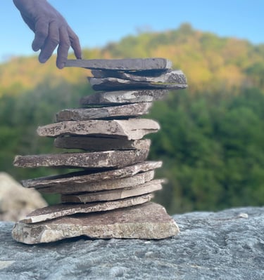 კირქვის დეკორატიული ფილები