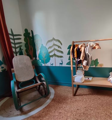 Fresque forêt magique et animaux chambre d'enfant bébé Marie Hardy Evrecy Normandie Calvados
