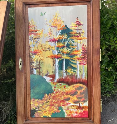 Porte de placard peinture sur meuble ancien rénovation fresque sur bois Villers-Bocage Normandie