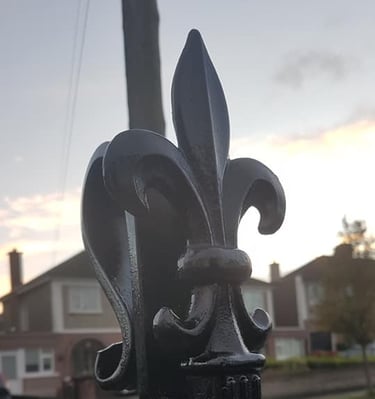 Spear top