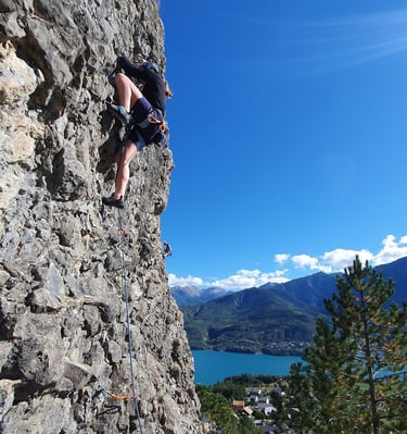 Escalade moniteur Guillestre Serre-Ponçon  initiation Hautes-Alpes