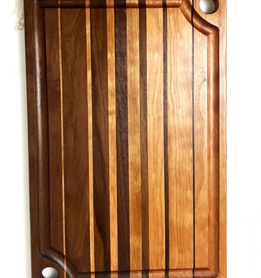 Wooden Cutting Board, Chesse Board, Charcuterie Board. Black walnut and Cherry Hardwoods. (Hardwood,