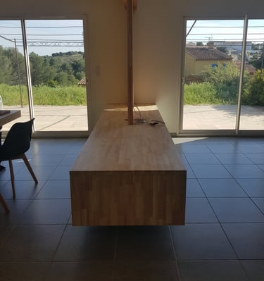 Meuble TV effet suspendu sur mesure