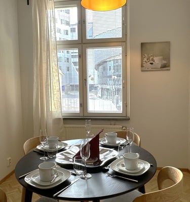 Keittiön pienempi pöytä