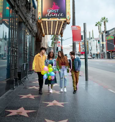 friends-having-fun-with-balloons-hollywood-walkoffame