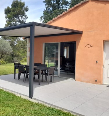Rénovation d'une terasse et pose d'une pergola