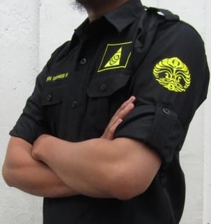 <img src="bluechip-kemeja-himpunan-universitas-indonesia-1.webp" alt="konveksi-kemeja-himpunan-murah"/>