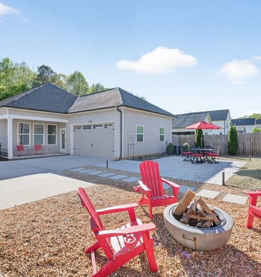 red-rocker-athens-backyard1