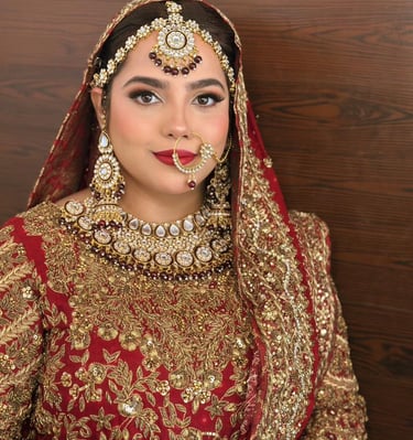 Soft glam bridal makeup look for outdoor Dubai weddings.