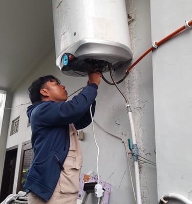 layanan servis water heater dan berbagai peralatan pendingin di Mataram