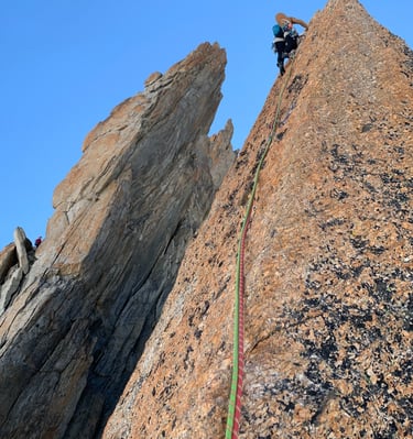 Escalada en roca en Chamonix, granito, Pointe Adolphe Rey