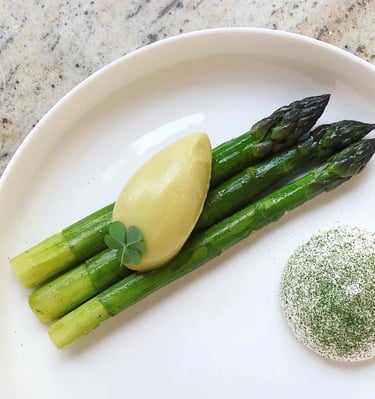 Entrée Gastronomique asperge sudachi Alexis Vergnory Chef Ajaccio