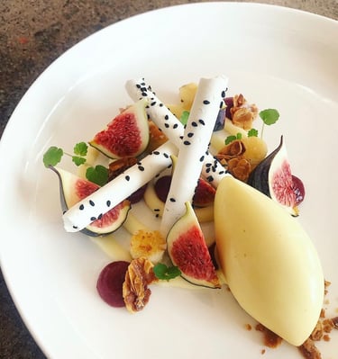 Dessert gastronomique figues sésame amandes Ajaccio Corse Alexis Vergnory chef