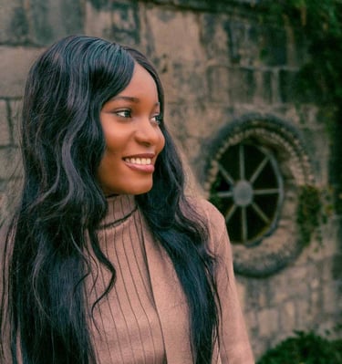 Girl in old town photographer budva