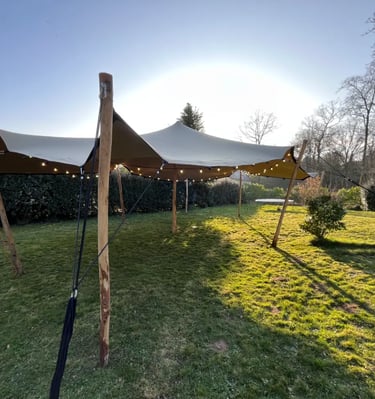 tente stretch de côté, éclairage de jour