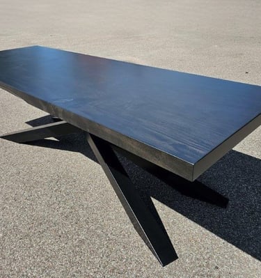 Podpalany Mat 8 Stół z Monolitu 