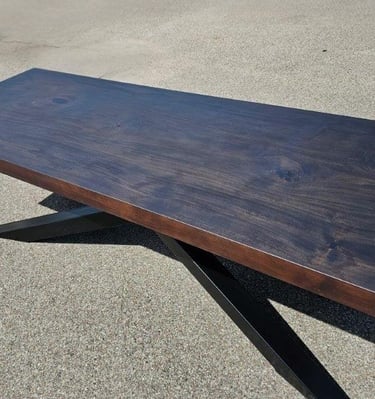 Ziemisty Mat 3 Stół Z Monolitu