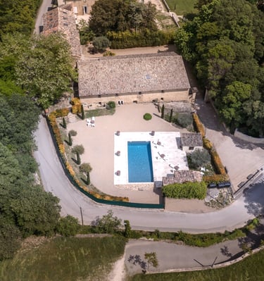 photo aérienne abbaye Grand Gigognan