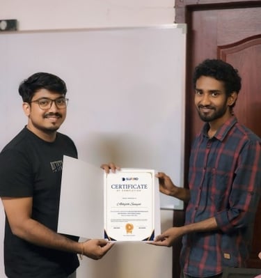 a man Givinga certificate for completion of Digital marketing course