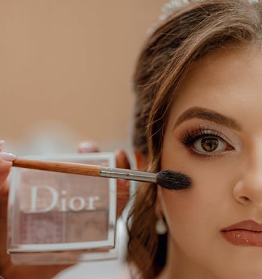 curso de automaquiagem maquiagem em araucaria maquiadora em Araucária noivas maquiagem debutantes