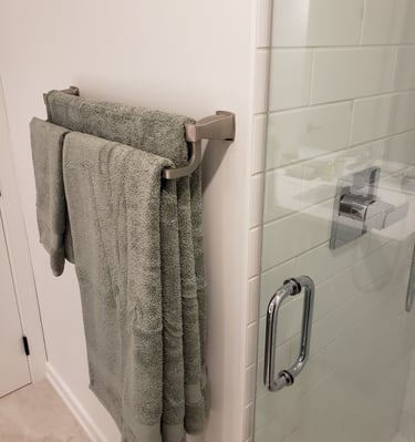 Large shower and soft towels.