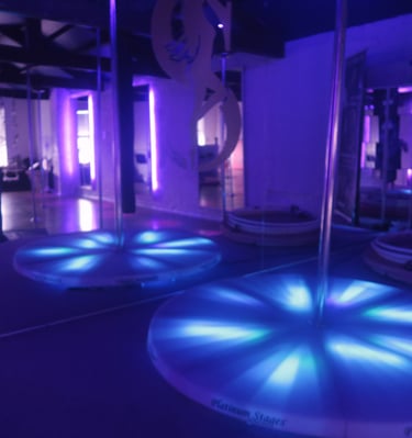 Sxefit light up pole base