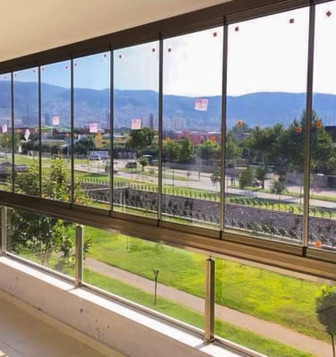 Sazak Demir Doğrama Cam Balkon