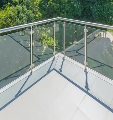 Sazak Demir Doğrama Cam Balkon