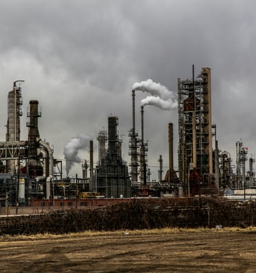 Planta química riesgos de incendio quimicos reactivos manipulacion cargas trabajos en alturas