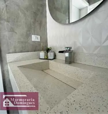 bancada pia de banheiro esculpida quartzo branco stellar feito por marmoraria domingues