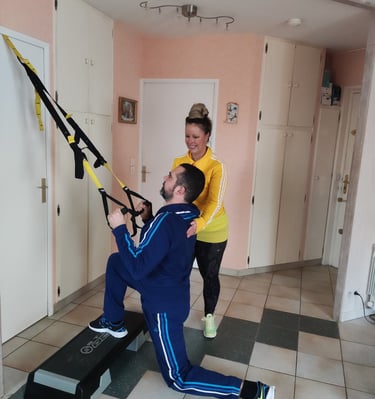 coaching domicile TRX et step avec un homme