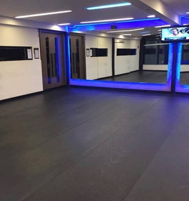 Piso de pvc em rolos sem rola preto para academia crossfit musculação