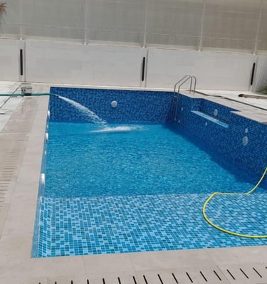 swimming pool that filled with water pipe