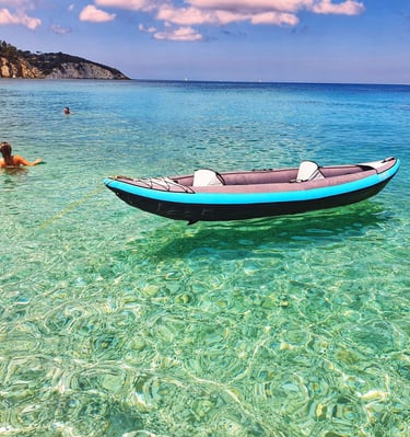 mare limpido sulla spiaggia Le Ghiaie Isola d'Elba