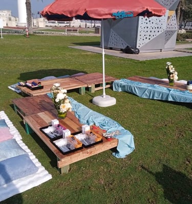pilot sitting for kids, lower sitting for kids, picnic tables for kids