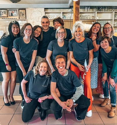 l'équipe d'Au Fil de l'eau qui sourient