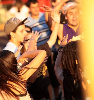 interação na praça da Usualdance JAM (na época Jam do Asfalto) durante o festival FLIV 2017 em Votuporanga