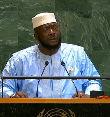 Le général Amara Camara, ministre secrétaire général de la présidence de la République, a porté same