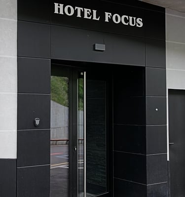 Exterior del Hotel Focus en el Pas de la Casa, Andorra. En los Pirineos