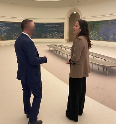Visite privée dans la galerie des Nymphéas de Monet au musée de l’Orangerie à Paris.